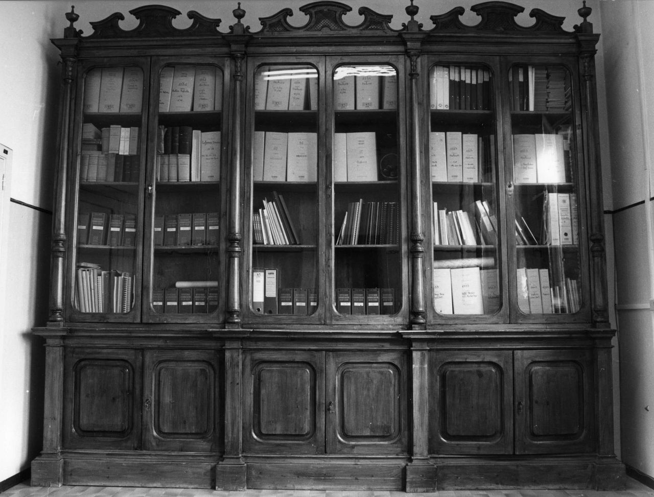 armadio libreria - bottega toscana (secc. XIX/ XX)