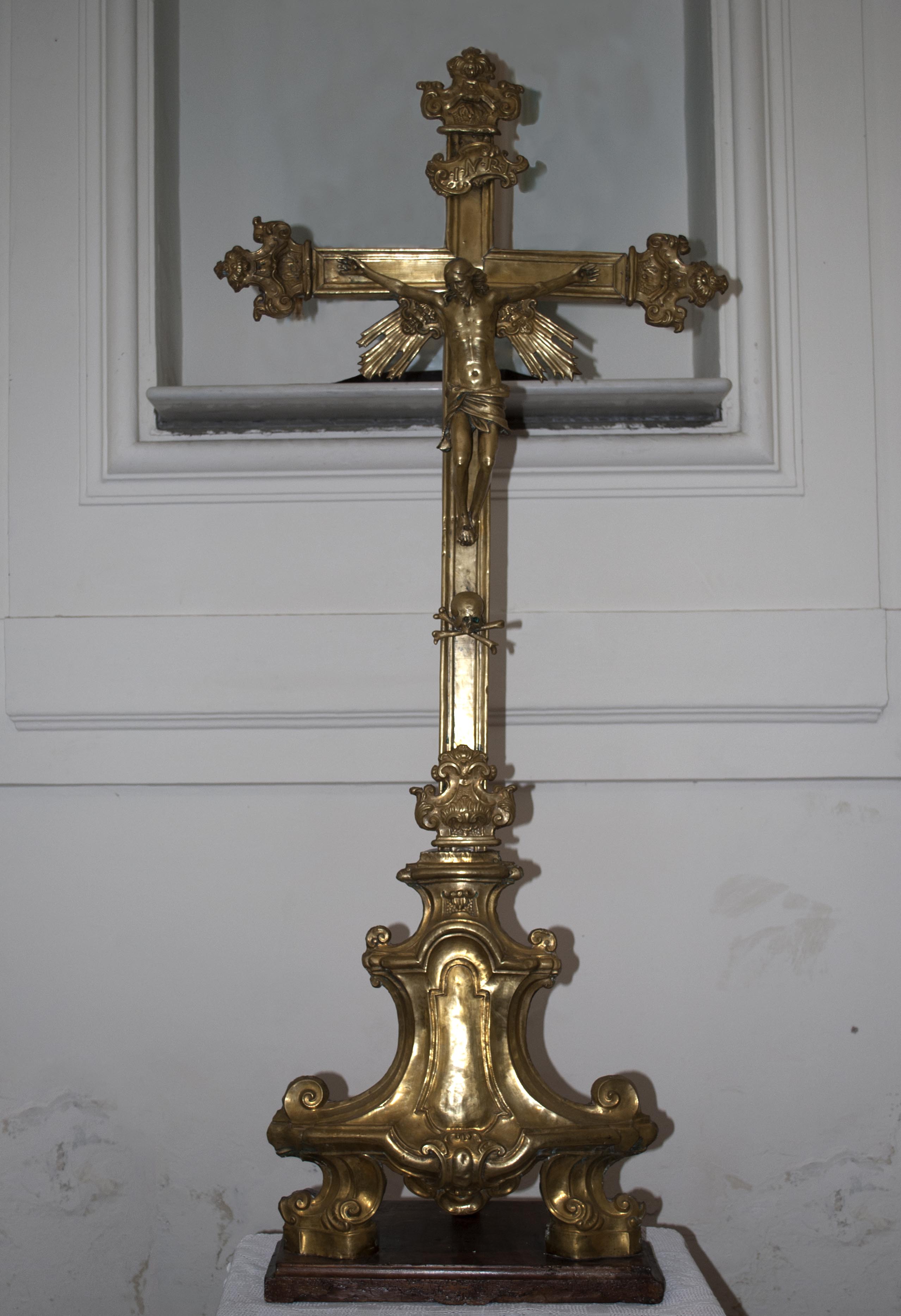 Cristo crocifisso (croce d'altare, opera isolata) - ambito napoletano (seconda metà sec. XVIII)