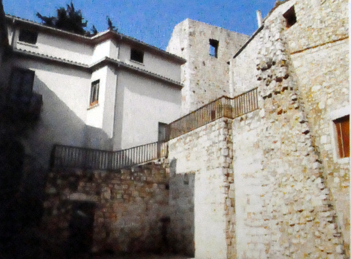 Palazzo Nonno (palazzo, comunale) - Guardia Sanframondi (BN)  (XIV)
