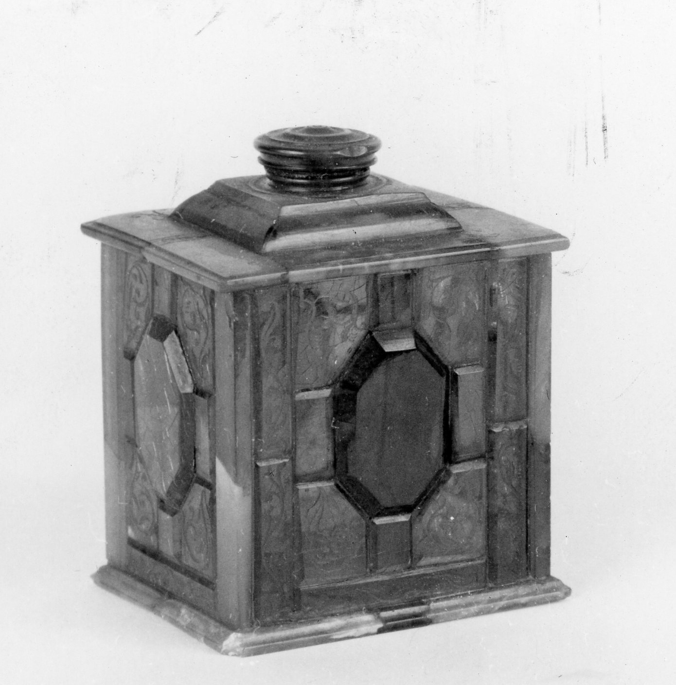 boccetta - manifattura Germania nord-orientale (metà sec. XVII)