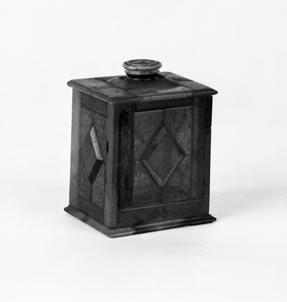 boccetta - manifattura Germania nord-orientale (seconda metà sec. XVII)