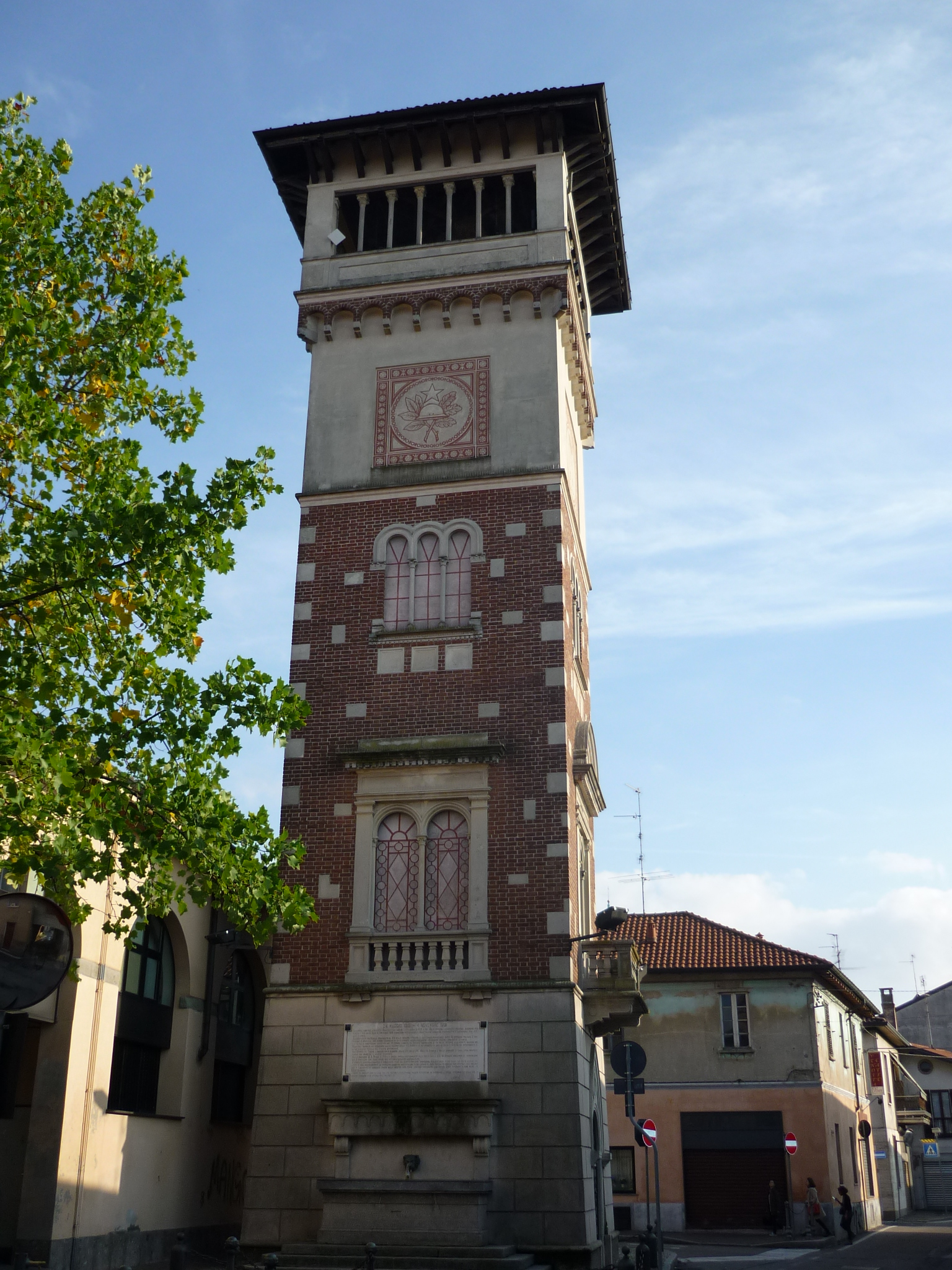 monumento ai caduti, opera isolata - ambito lombardo (sec. XX)