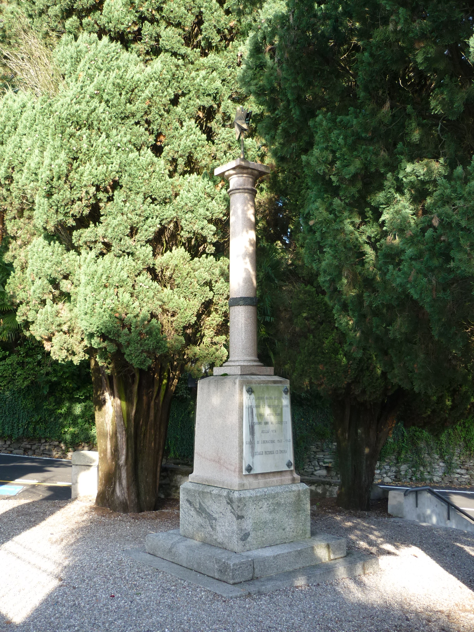 monumento ai caduti - a colonna, opera isolata - ambito italiano (sec. XX)