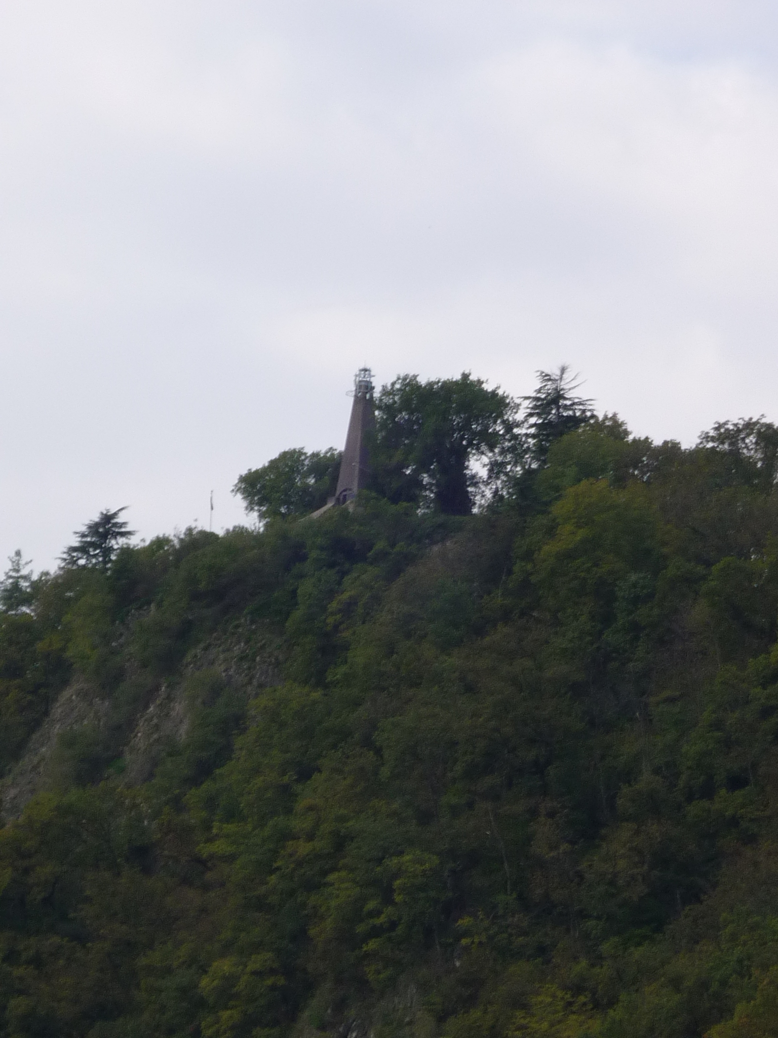 monumento ai caduti, opera isolata - ambito italiano (sec. XX)