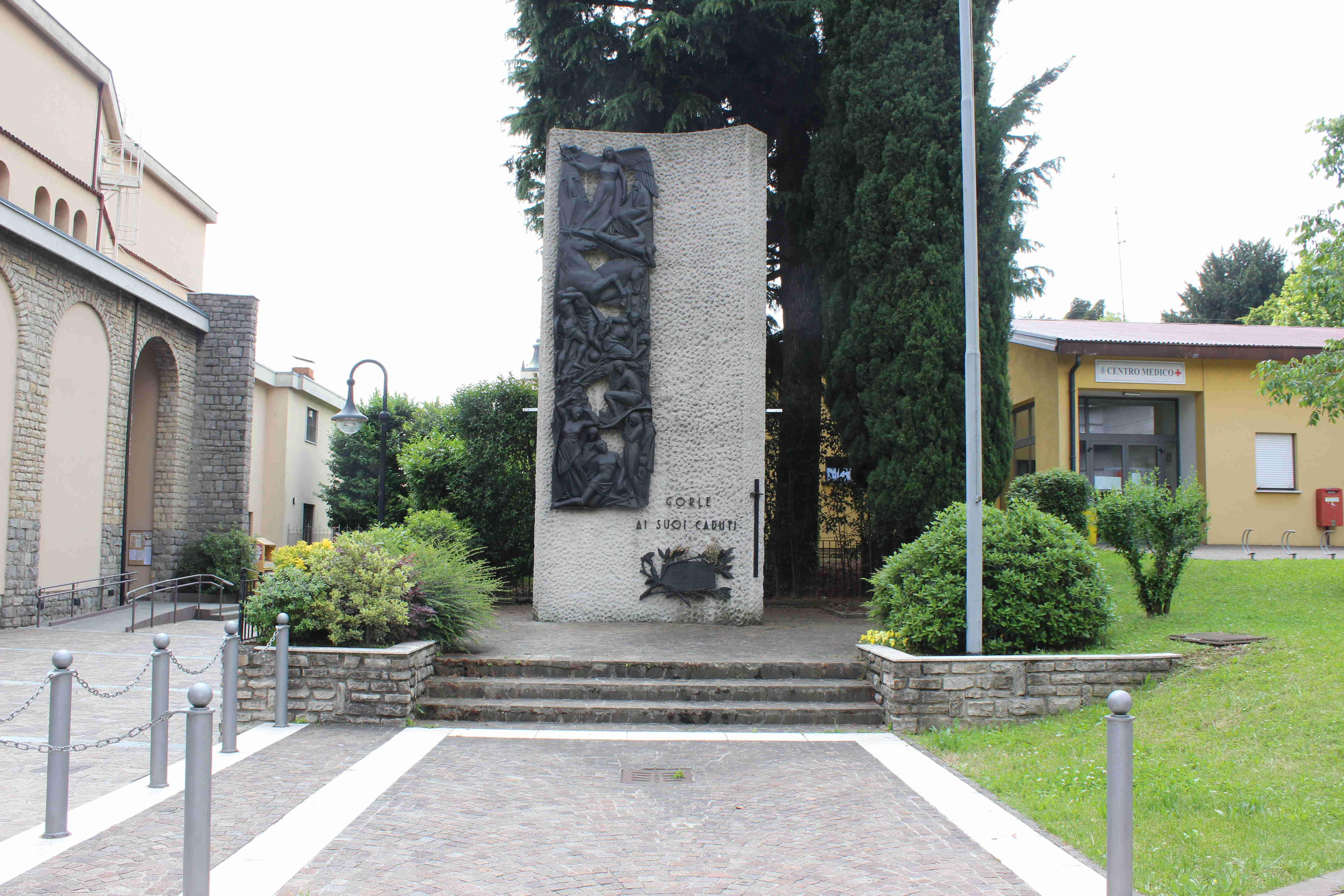 monumento ai caduti - a stele, opera isolata di Monti Luigi (attribuito) (seconda metà sec. XX)