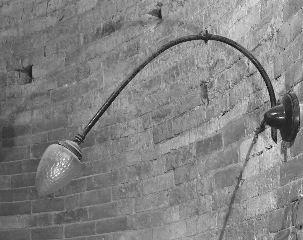 lampada pensile, serie - produzione Italia settentrionale (primo quarto sec. XX)