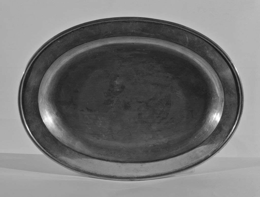 vassoio, serie - manifattura emiliana (prima metà sec. XVIII)