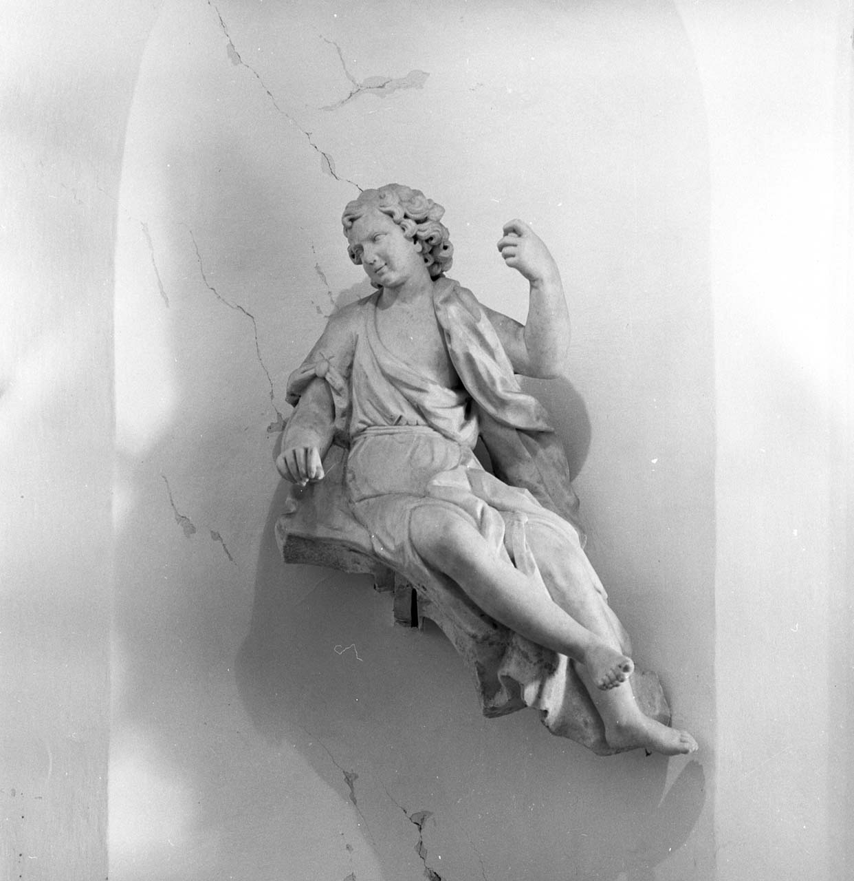 angelo portacandelabro (scultura) - ambito veneto (inizio sec. XVIII)