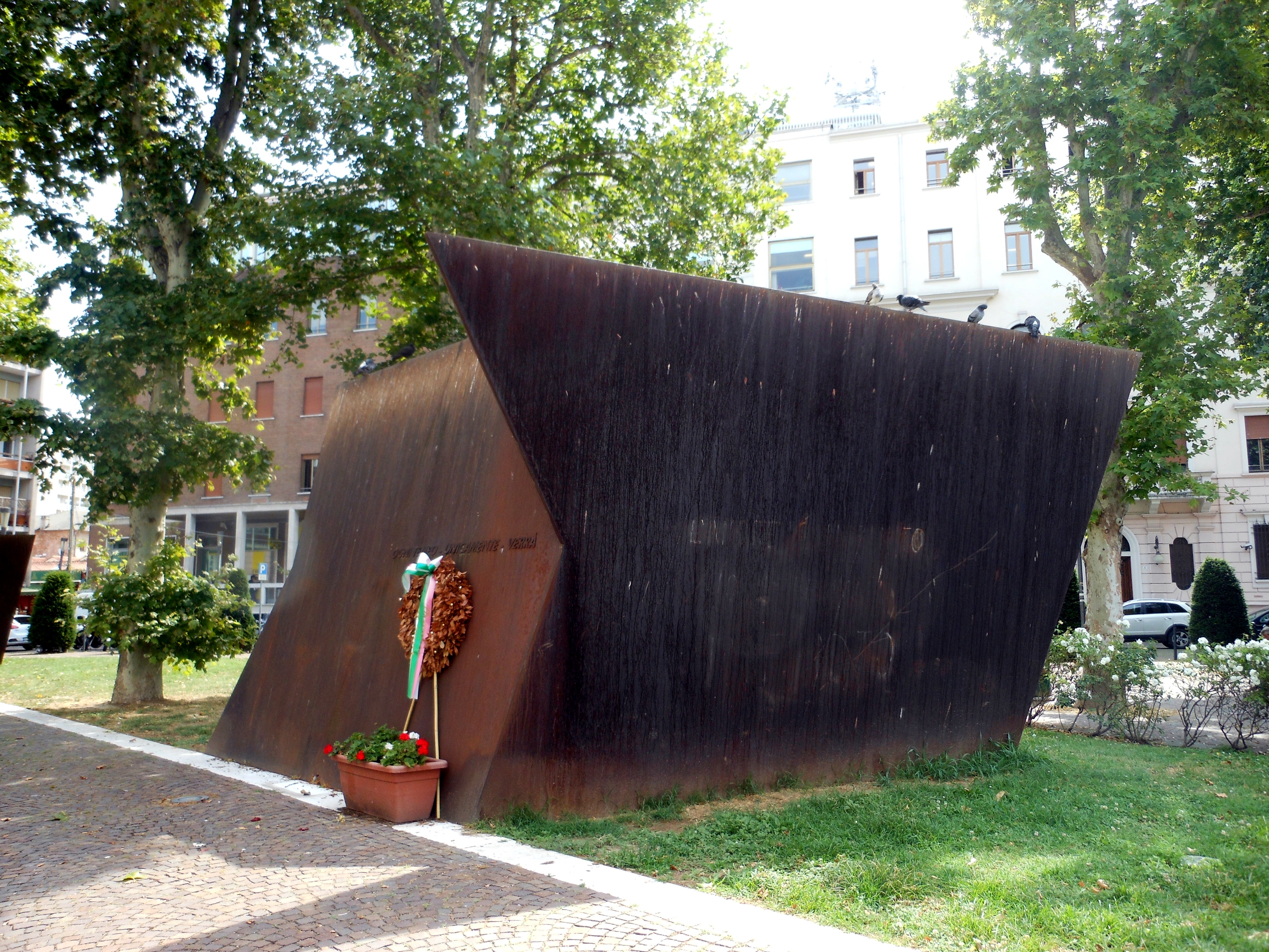 soggetto assente (monumento ai caduti - ad ara) - ambito veneto (fine sec. XX)