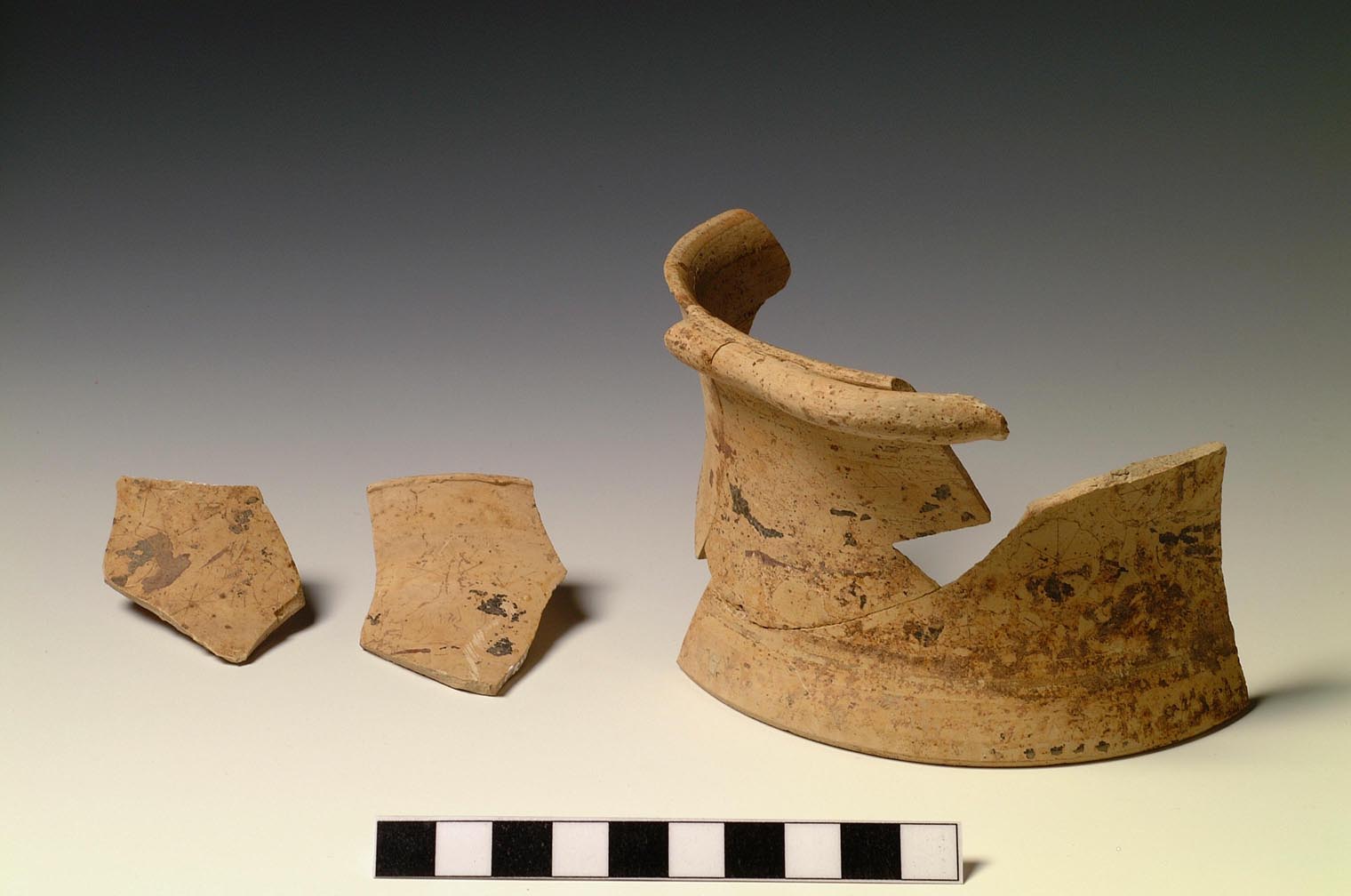 pisside cilindrica (inizio VI sec. a.C)