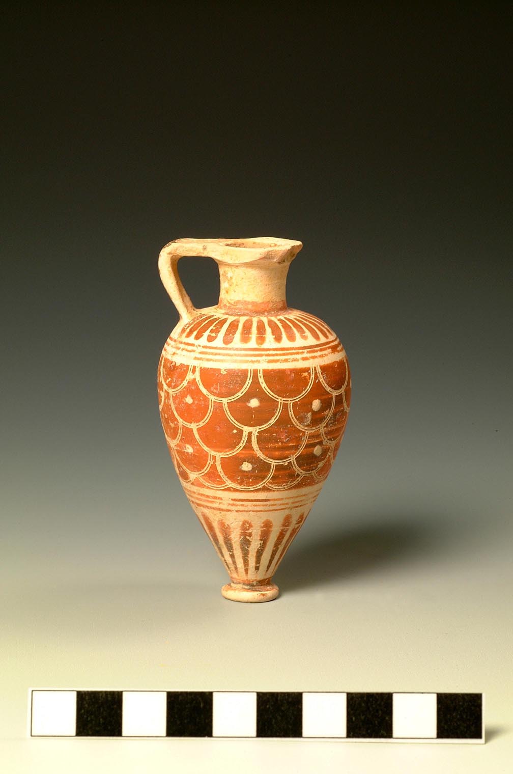 aryballos piriforme (fine VII sec. a.C)