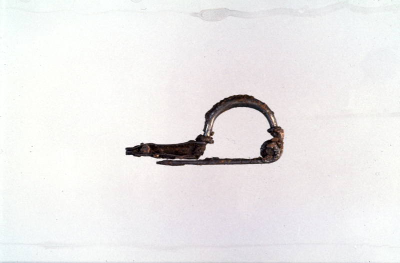 fibula ad arco semplice (VIII sec. a.C)