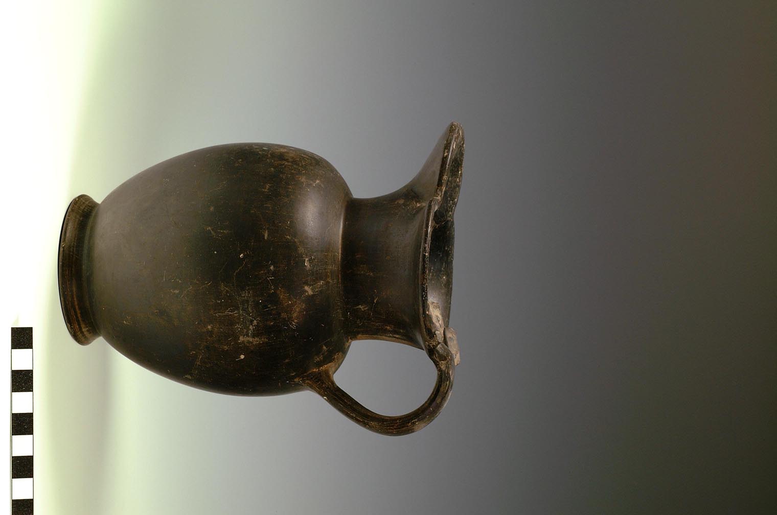 oinochoe (secondo quarto/ fine VI sec. a.C)