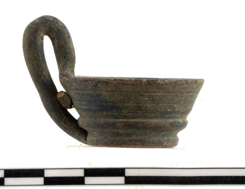 kyathos miniaturistico (seconda metà IV sec. a.C)