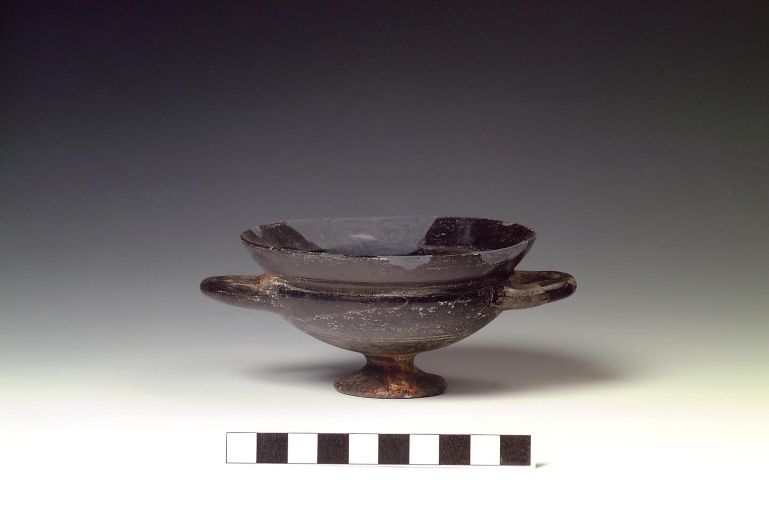 kylix (ultimo quarto VII sec. a.C)