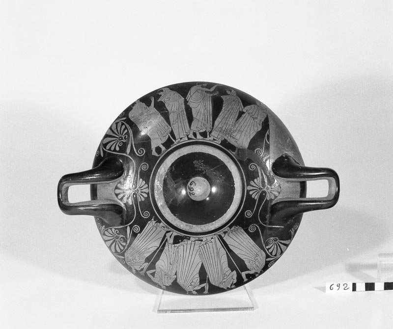kylix (primo quarto/ metà V sec. a.C)