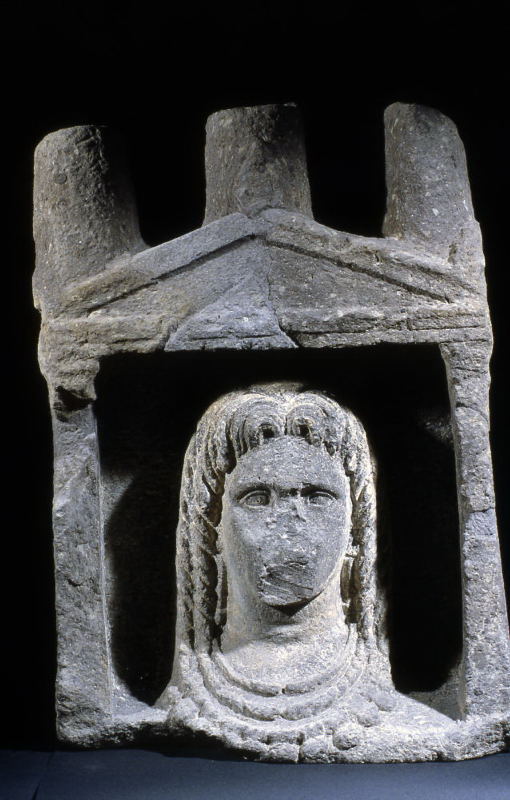 stele (fine IV sec. a.C)