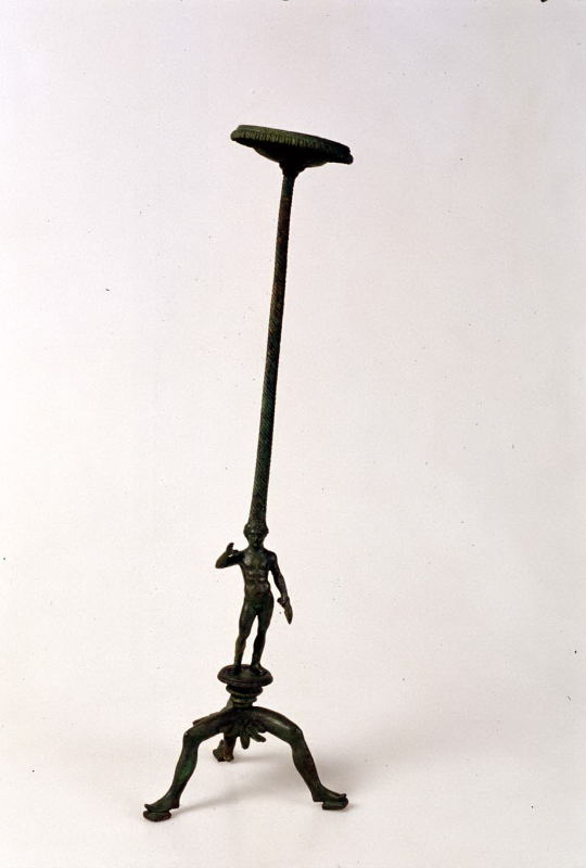 candelabro (seconda metà IV sec. a.C)