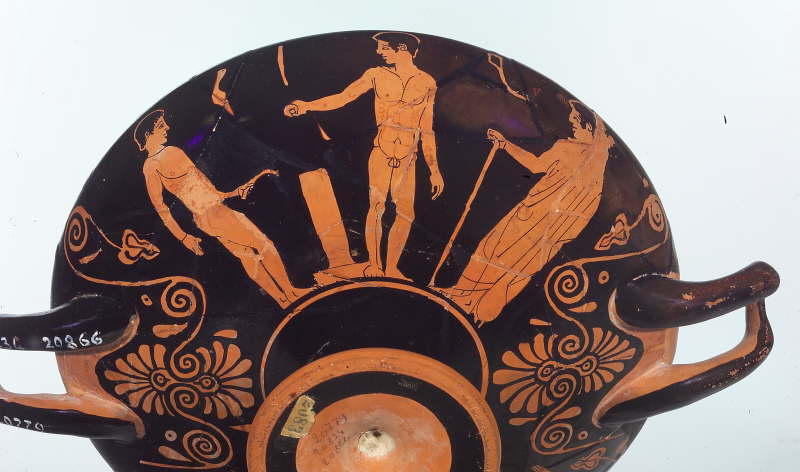 kylix (secondo quarto V sec. a.C)