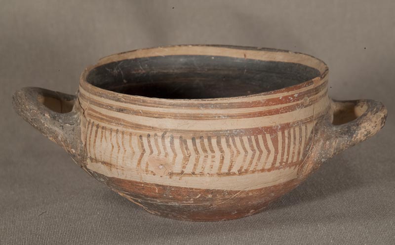 skyphos (terzo quarto VIII sec. a.C)