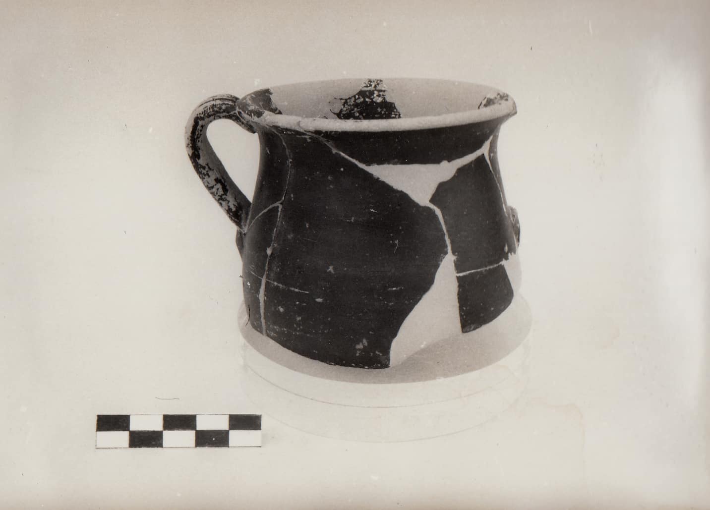 urna, Lamboglia 10 (I a.c)