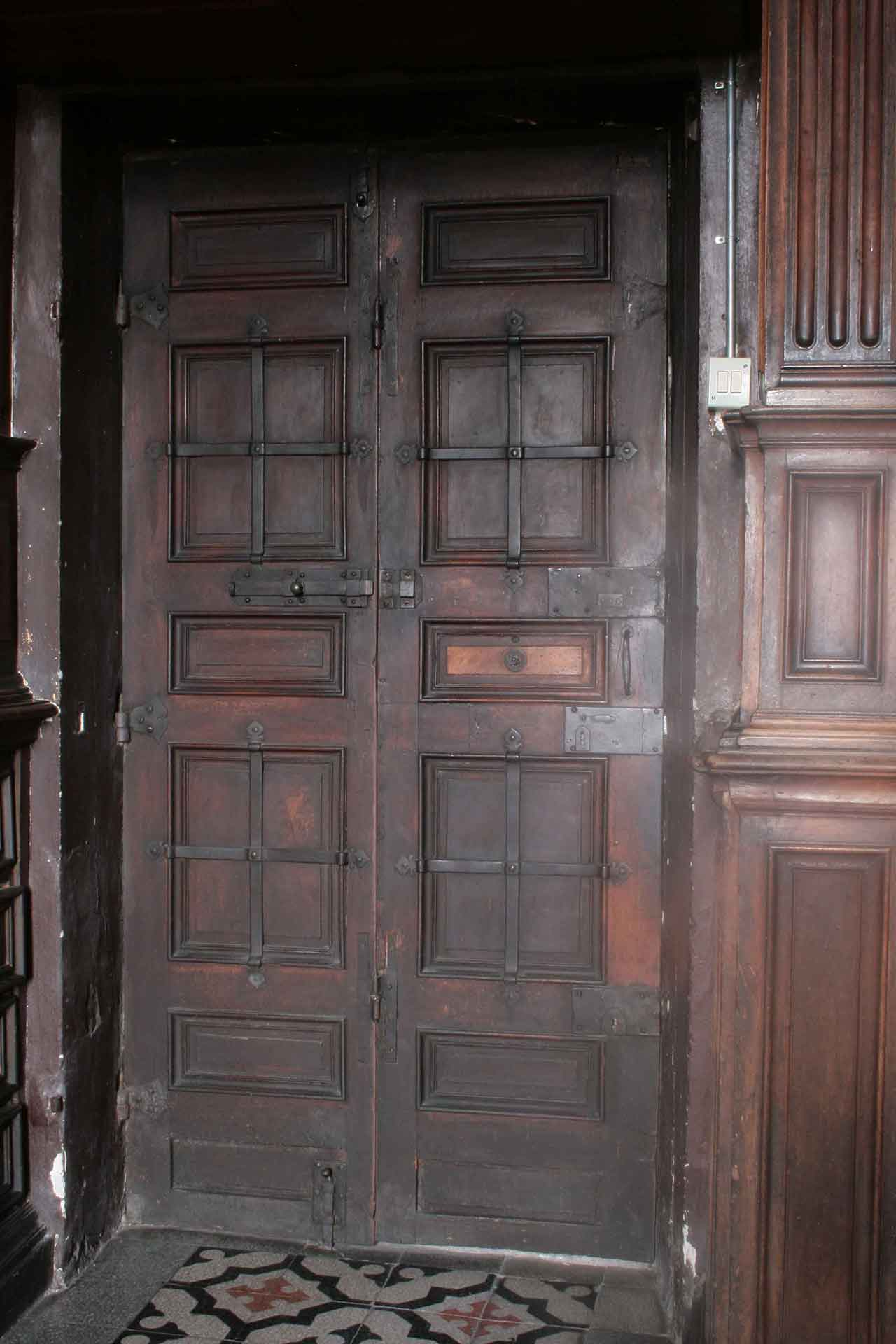 soggetto assente (porta, opera isolata) - bottega Italia centrale (sec. XVIII)