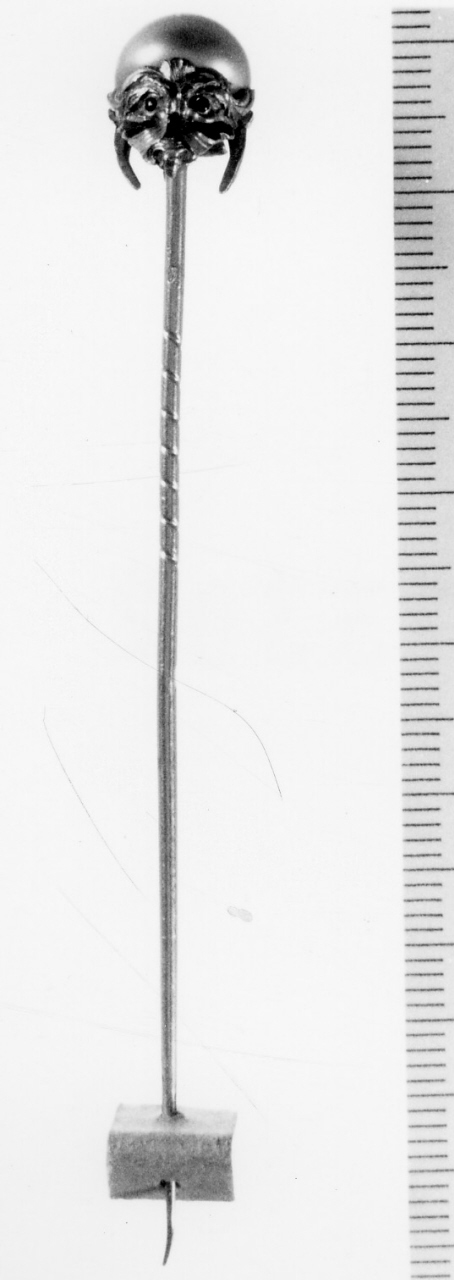 spilla da cravatta - bottega tedesca (metà sec. XIX)