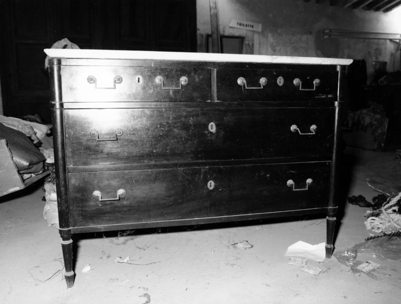 cassettone - bottega italiana (sec. XIX)