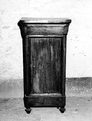 comodino - bottega emiliana (metà sec. XIX)