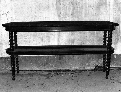 étagère - bottega emiliana (secondo quarto sec. XIX)