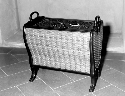 portaoggetti - produzione toscana (seconda metà sec. XIX)