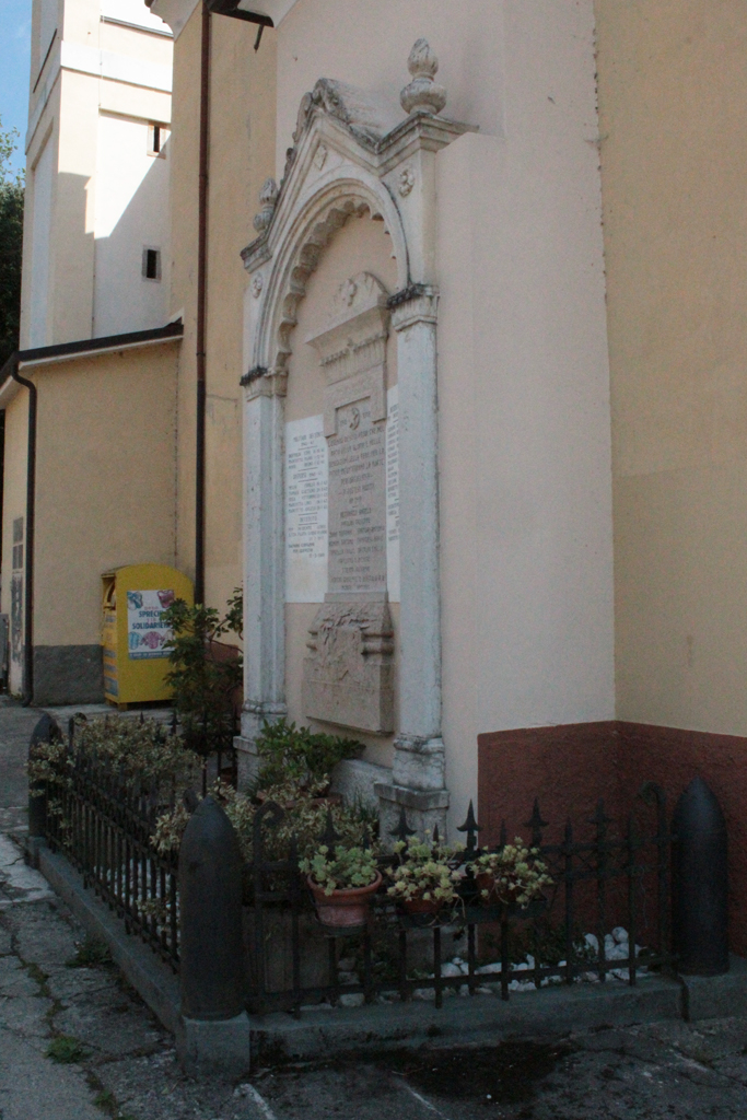 tropaion (monumento ai caduti - a lapide) - ambito veronese (sec. XX, sec. XX)