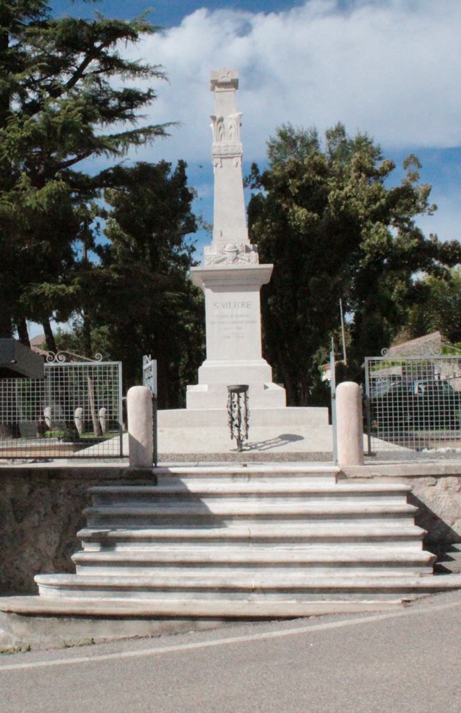 monumento ai caduti - ad obelisco di Trevisani Gaetano (sec. XX, sec. XX)