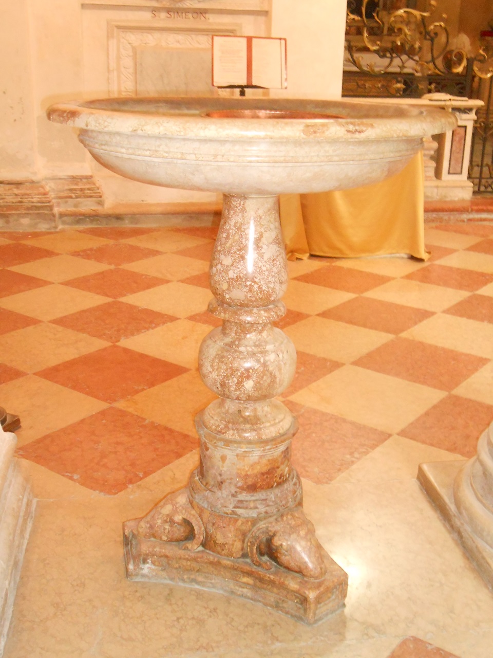 acquasantiera, coppia - bottega mantovana (prima metà sec. XVI)
