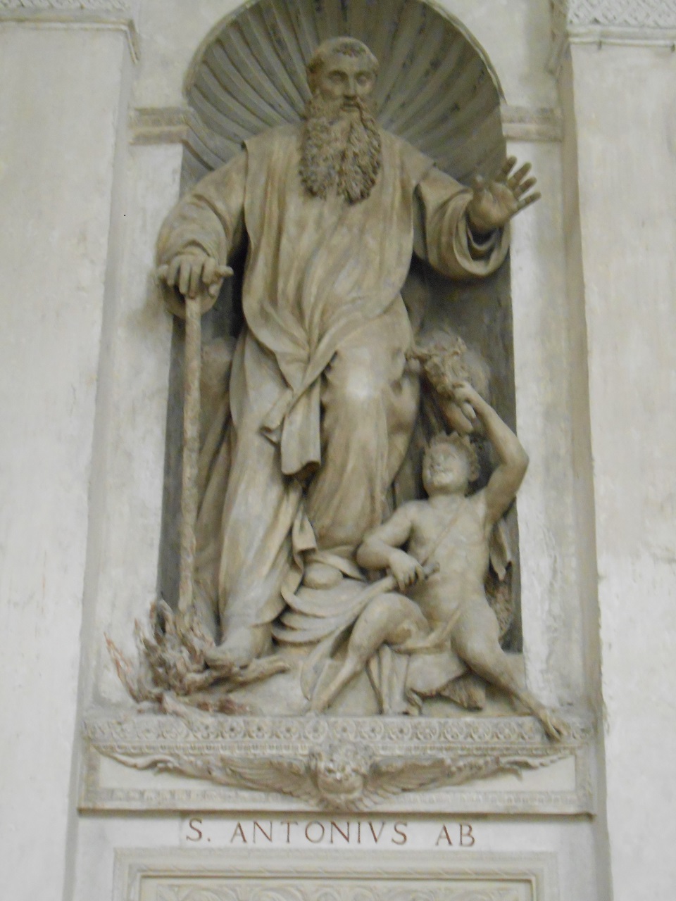 Sant'Antonio abate (statua, opera isolata) di Begarelli Antonio (bottega) (sec. XVI)
