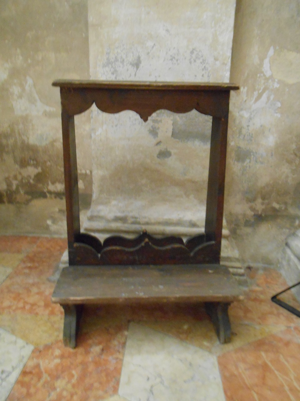 inginocchiatoio, opera isolata - bottega mantovana (seconda metà sec. XIX)