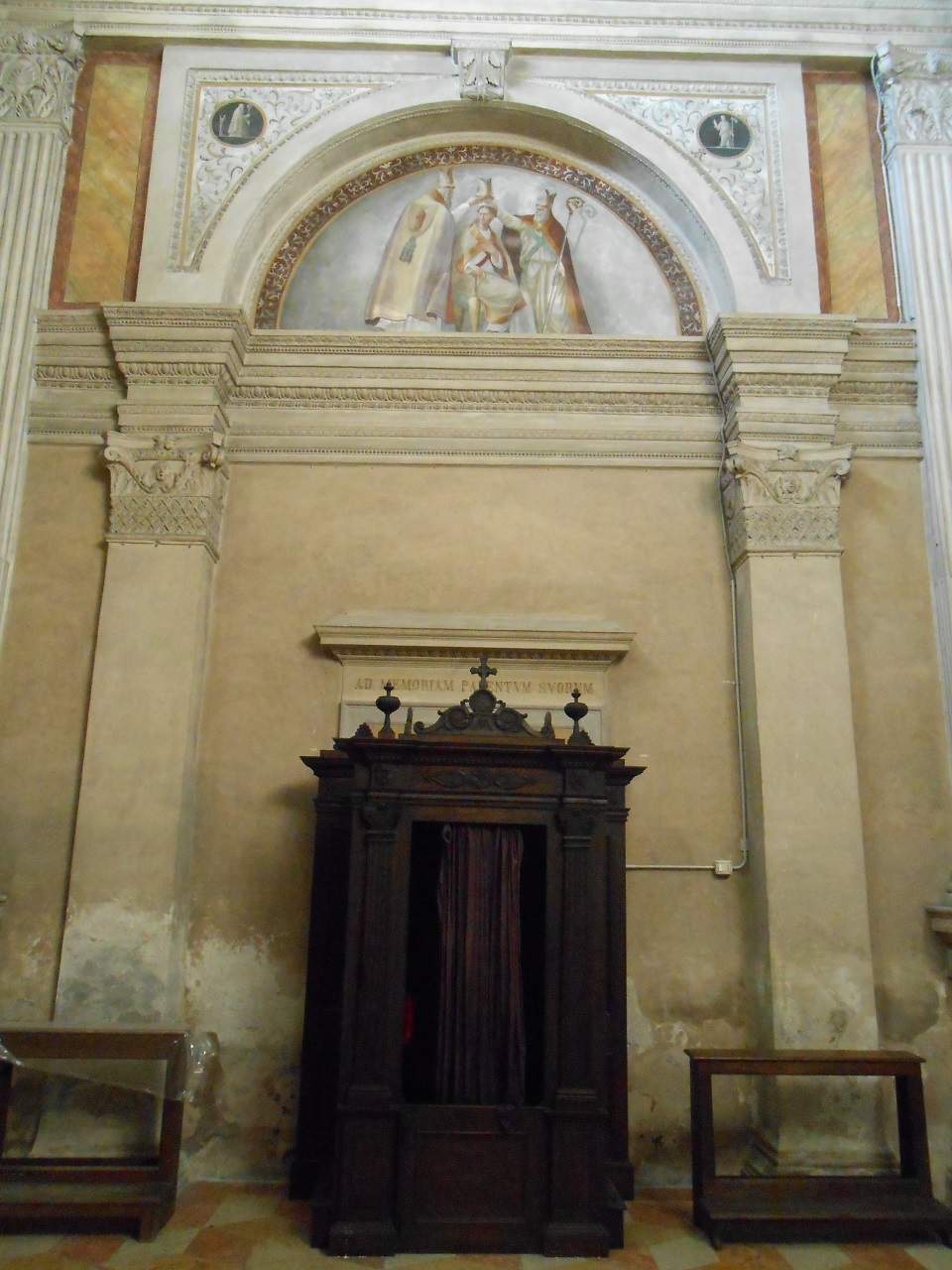 San Nicola di Bari creato vescovo, Sepolcro di San Nicola di Bari venerato dagli ammalati, Figure allegoriche e grottesche (decorazione plastico-pittorica, complesso decorativo) di Pippi Giulio detto Giulio Romano (bottega), Castaldi Francesco Maria (sec. XVI)