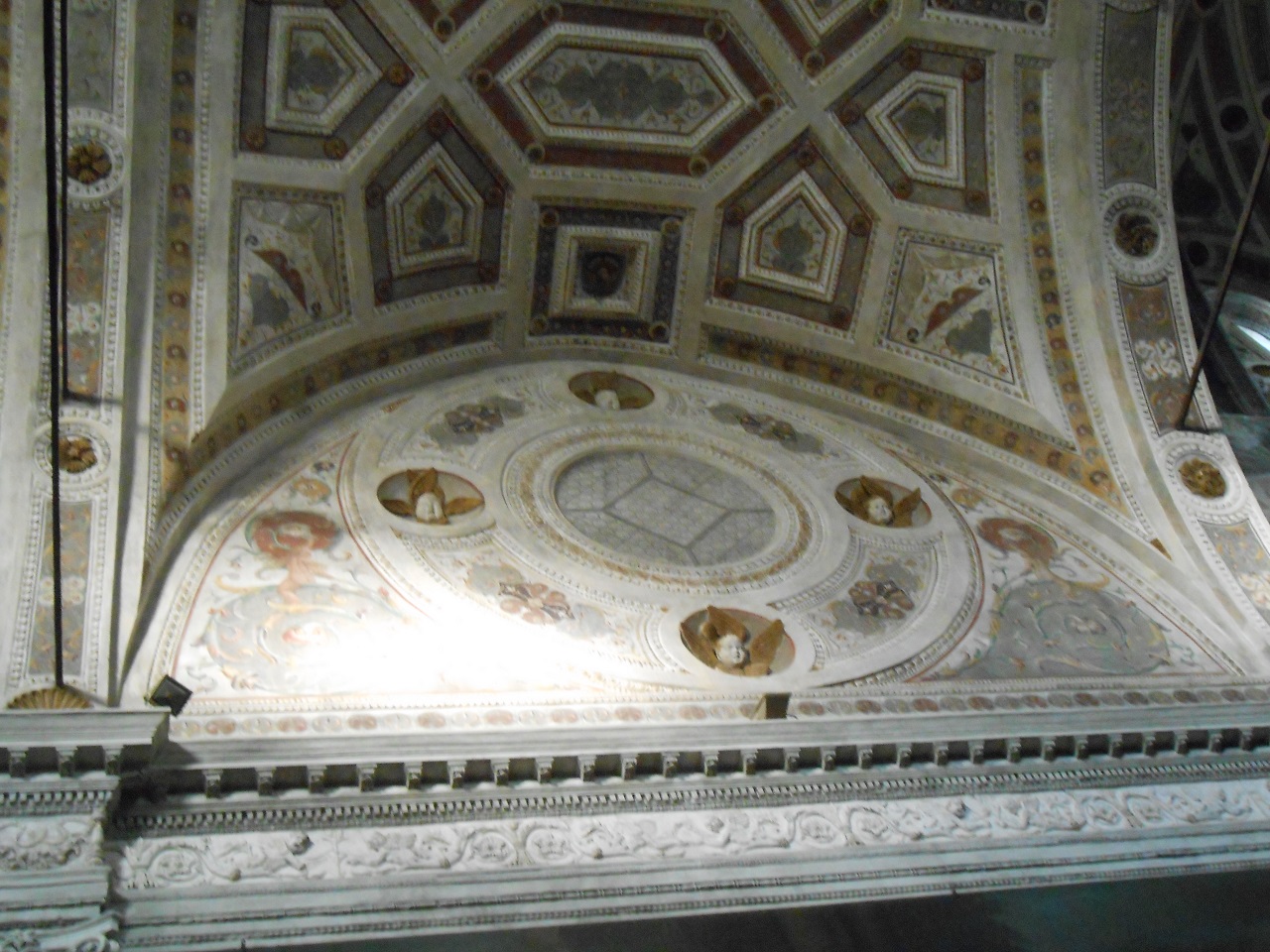 serafini, grottesche (decorazione plastico-pittorica, serie) di Pippi Giulio detto Giulio Romano (bottega) (sec. XVI)