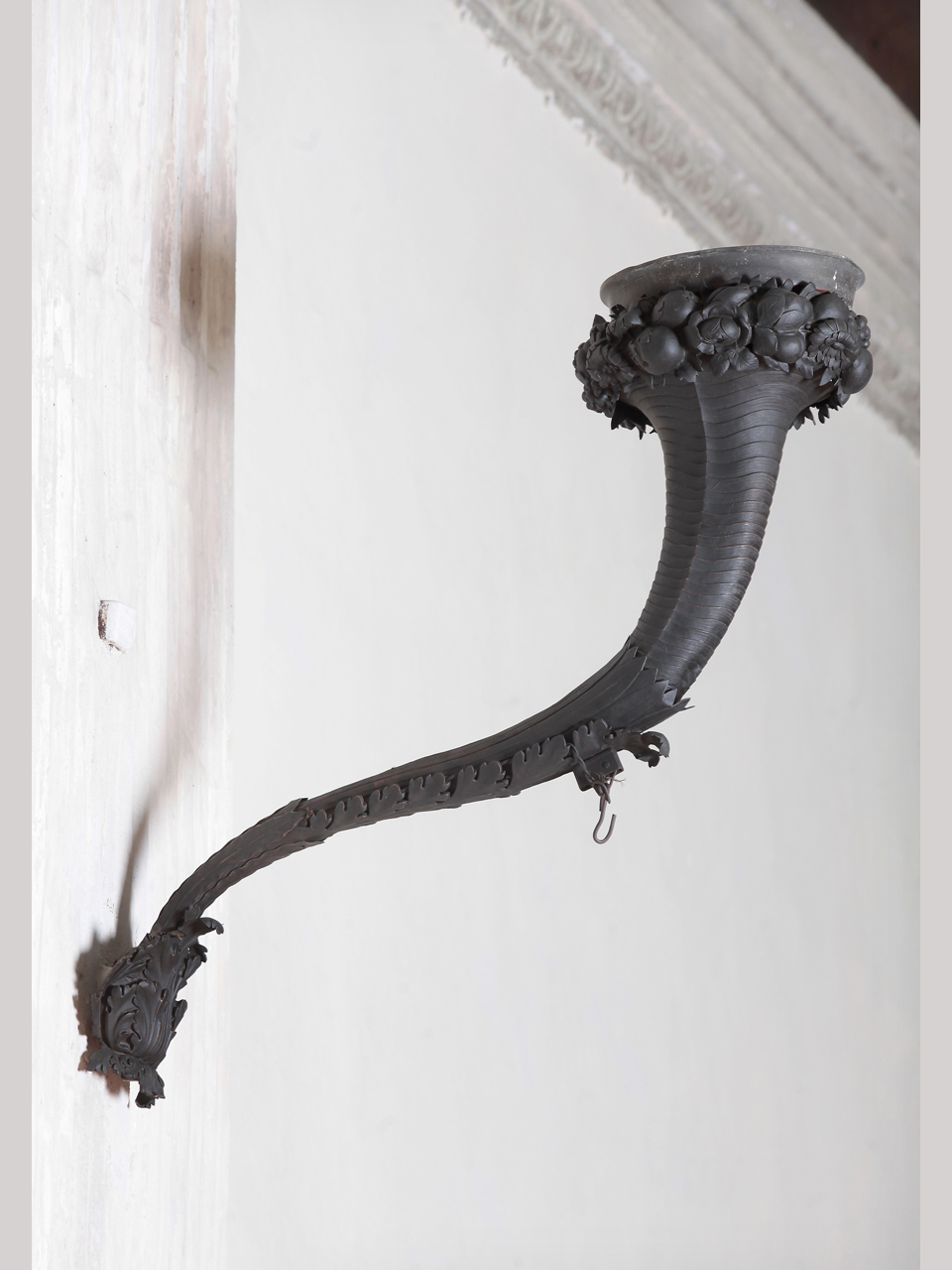 braccio di candelabro, coppia - ambito lombardo (metà XVI)