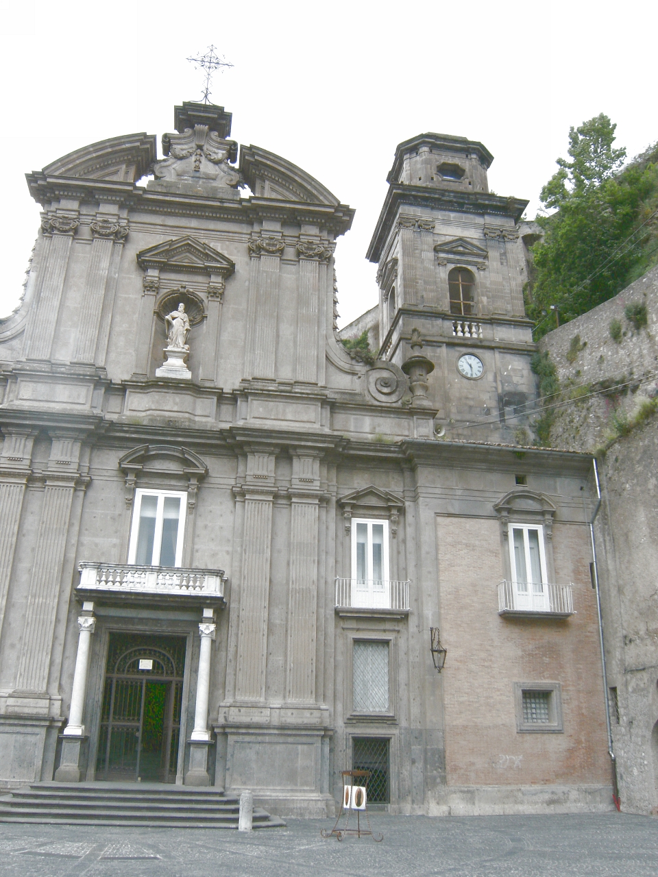 Chiesa della Badia della Trinità (campanile) (campanile) - Cava de' Tirreni (SA) 