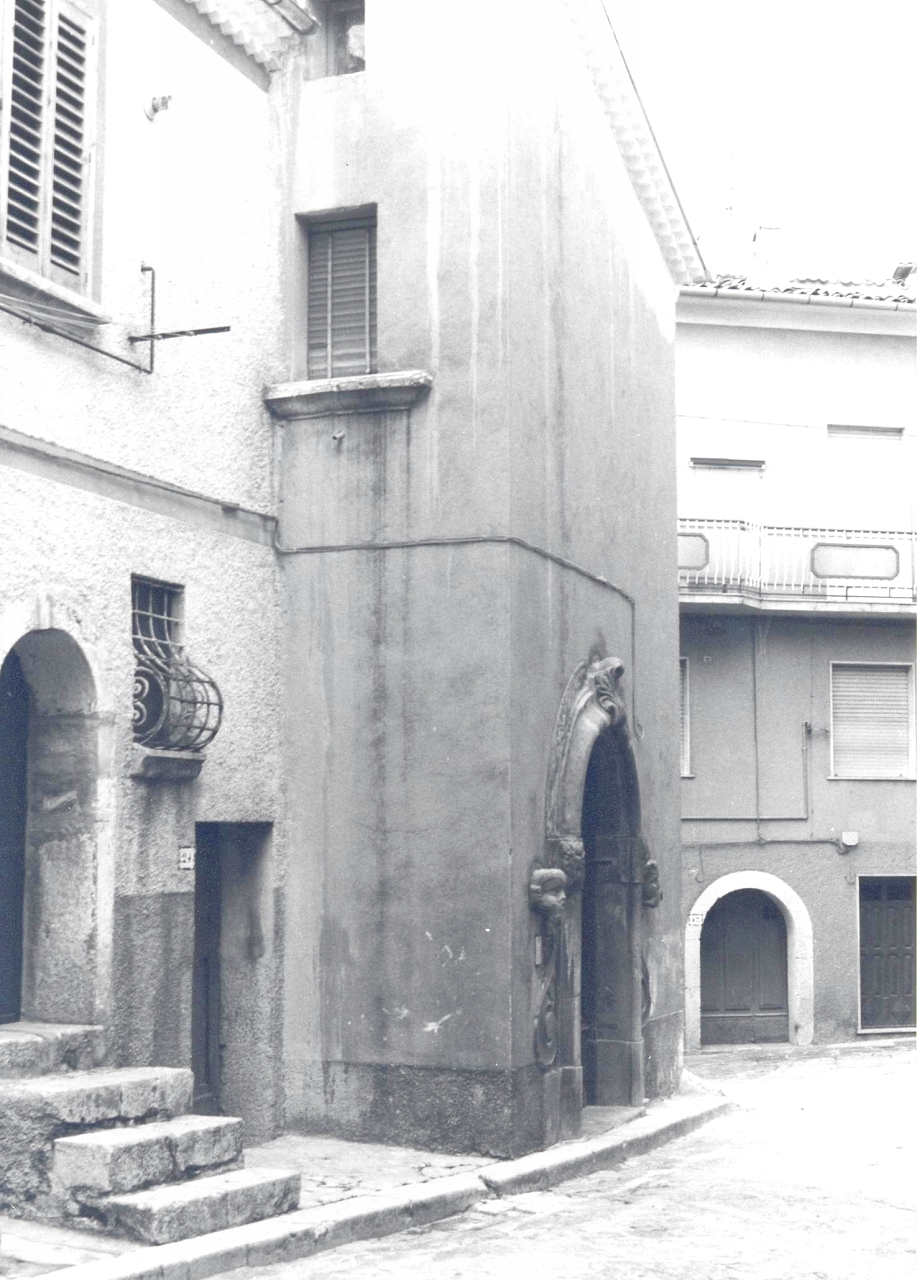 palazzo - Bagnoli Irpino (AV)  (XVIII, metà)
