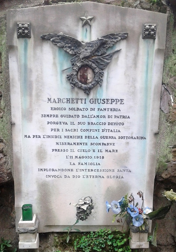 ritratto di Giuseppe Marchetti, figura di soldato: fante, allegoria della Vittoria come aquila (lapide commemorativa ai caduti) - ambito romano (sec. XX)