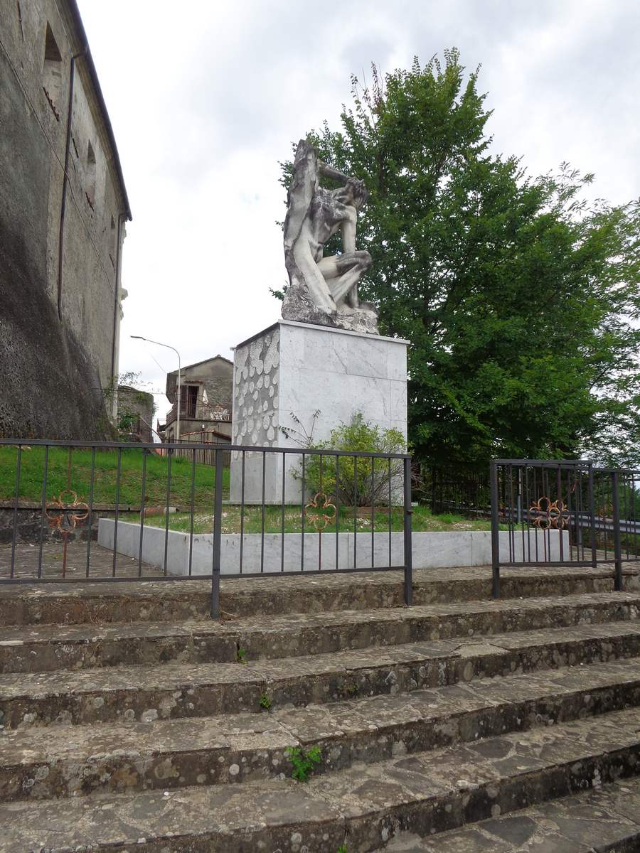 Allegoria del soldato (monumento ai caduti) di Ermenegildo Ricci (Sec. XX)