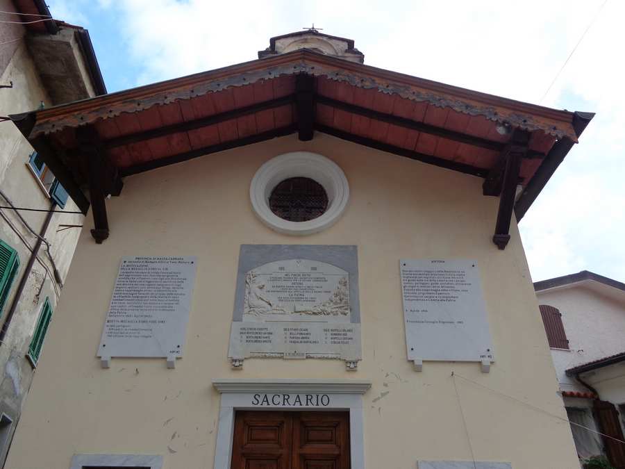 Pleurant (lapide commemorativa ai caduti) - ambito toscano (Sec. XX)