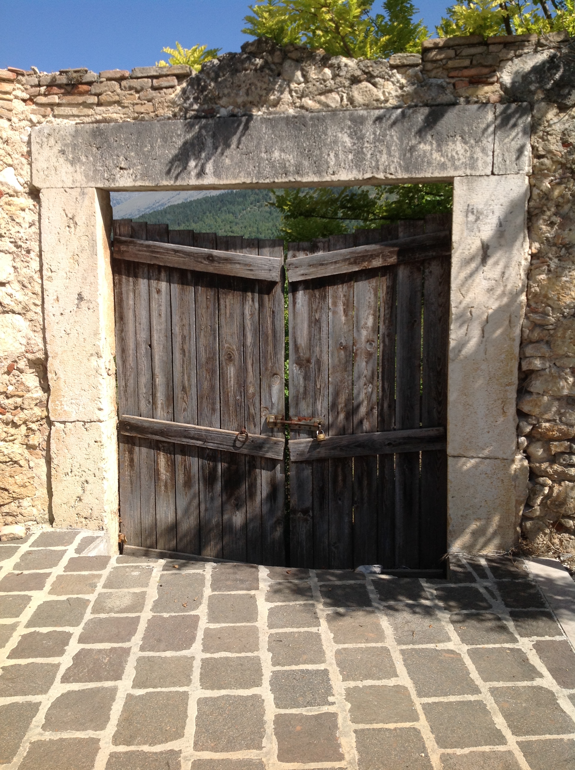 portale, opera isolata - ambito abruzzese (XIX)