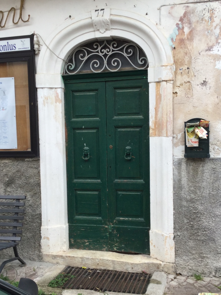 portale - ambito abruzzese (prima metà sec. XX)