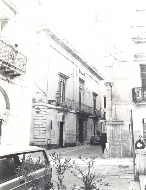 Casa palazzata Tondo, poi Giurgola (casa) - Lecce (LE) 