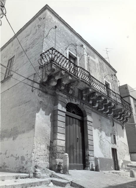 Pinto, ora Carone (palazzo) - Oria (BR)  (XVIII, prima metà)