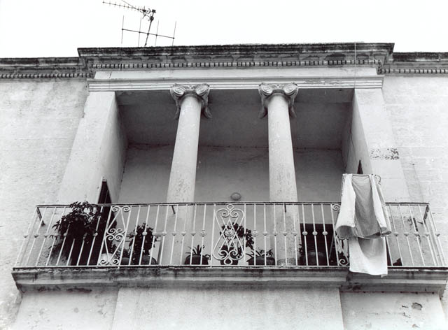 palazzo - Poggiardo (LE)  (XVIII, primo quarto)
