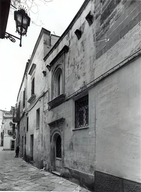palazzo - Lecce (LE)  (XVI, seconda metà)